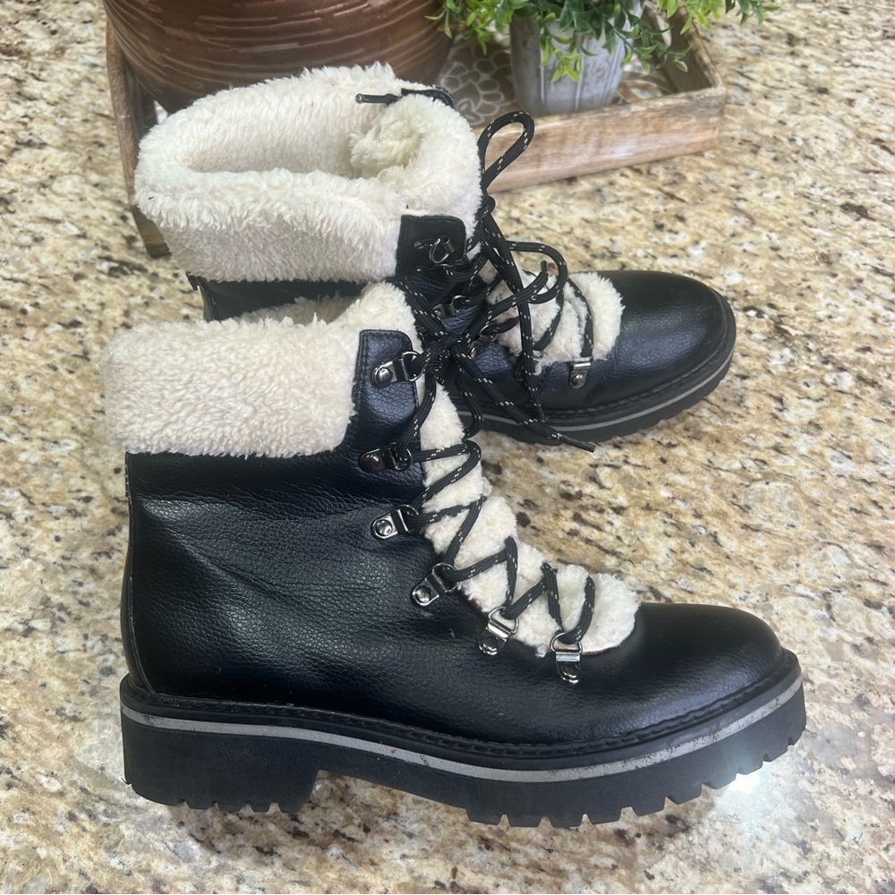 TOMMY HILFIGER Ron 2 Hiking Lug Sole Black Leather Faux Shearling Boots 8.5
